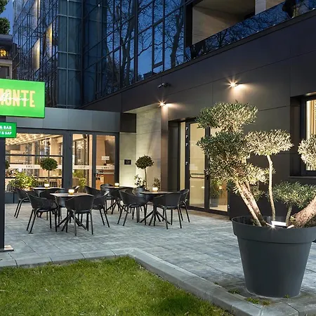 Doubletree By Hilton Center