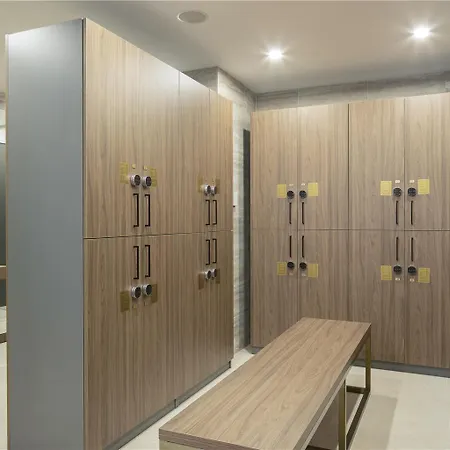 Doubletree By Hilton Center 플로브디프