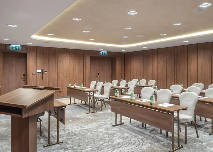 Hotel Doubletree By Hilton Center 4*