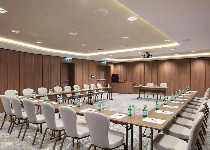 Doubletree By Hilton Center 4*