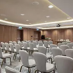 Doubletree By Hilton Center 4*