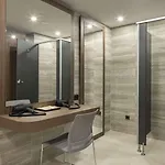 Отель Doubletree By Hilton Center
