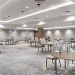Doubletree By Hilton Center 4*
