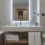 Doubletree By Hilton Center Отель Пловдив
