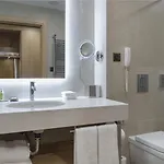 Отель Doubletree By Hilton Center