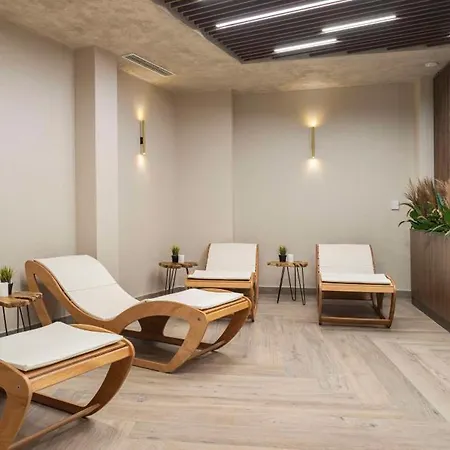 فندق Doubletree By Hilton Center بلوفديف