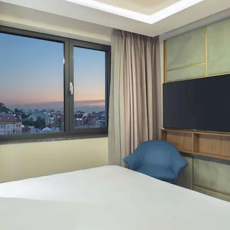 Doubletree By Hilton Center فندق بلوفديف