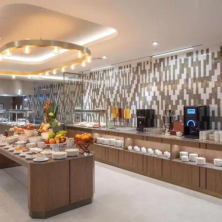 Doubletree By Hilton Center Ξενοδοχείο