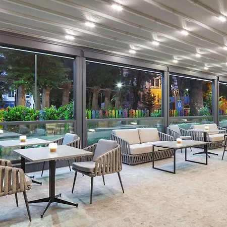 فندق Doubletree By Hilton Center