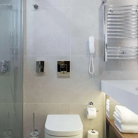 Ξενοδοχείο Doubletree By Hilton Center 4*