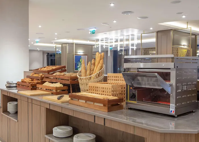 Doubletree By Hilton Center